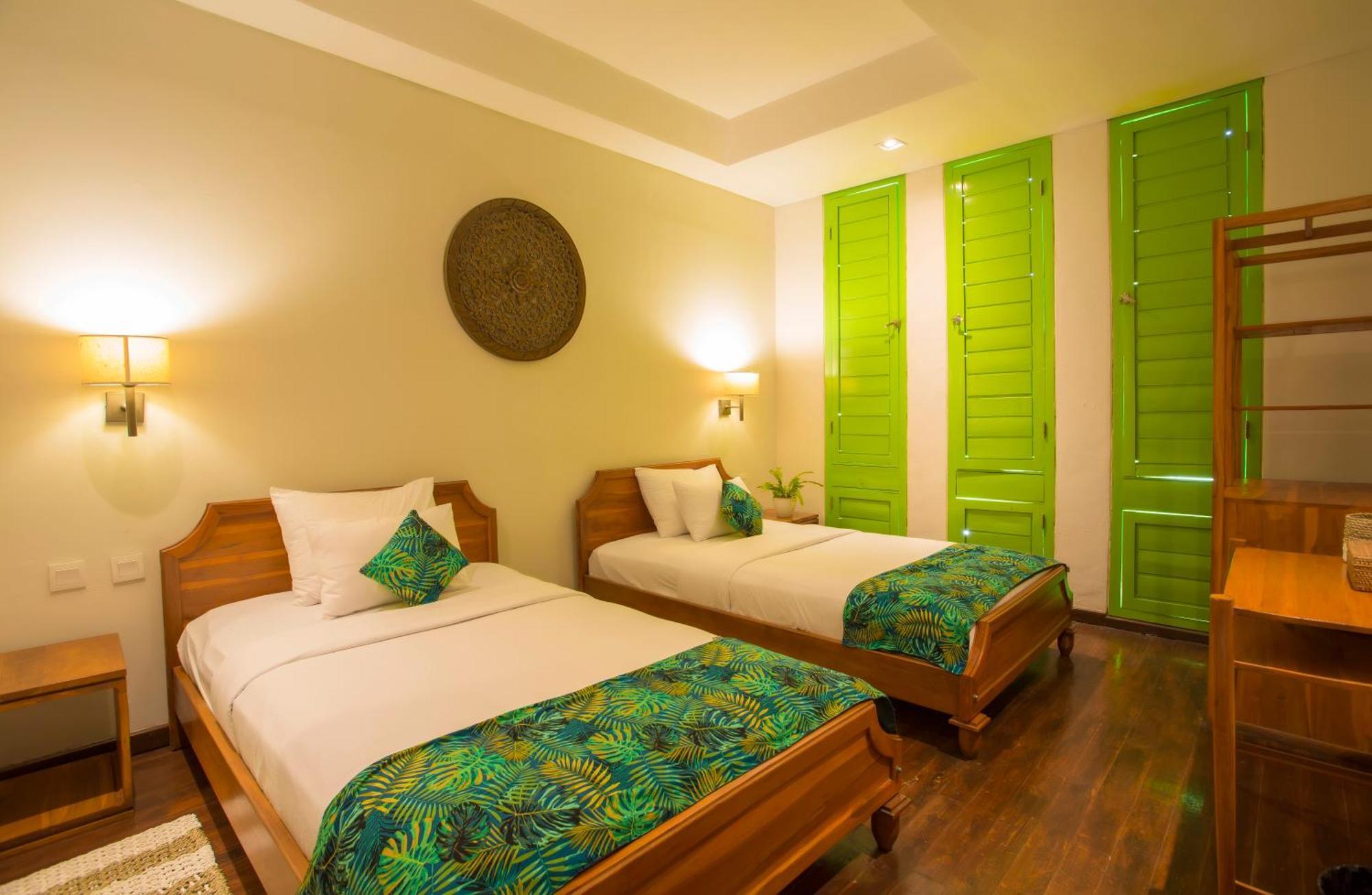 Eco Tree O'Tel Hotel Labuan Bajo Room photo