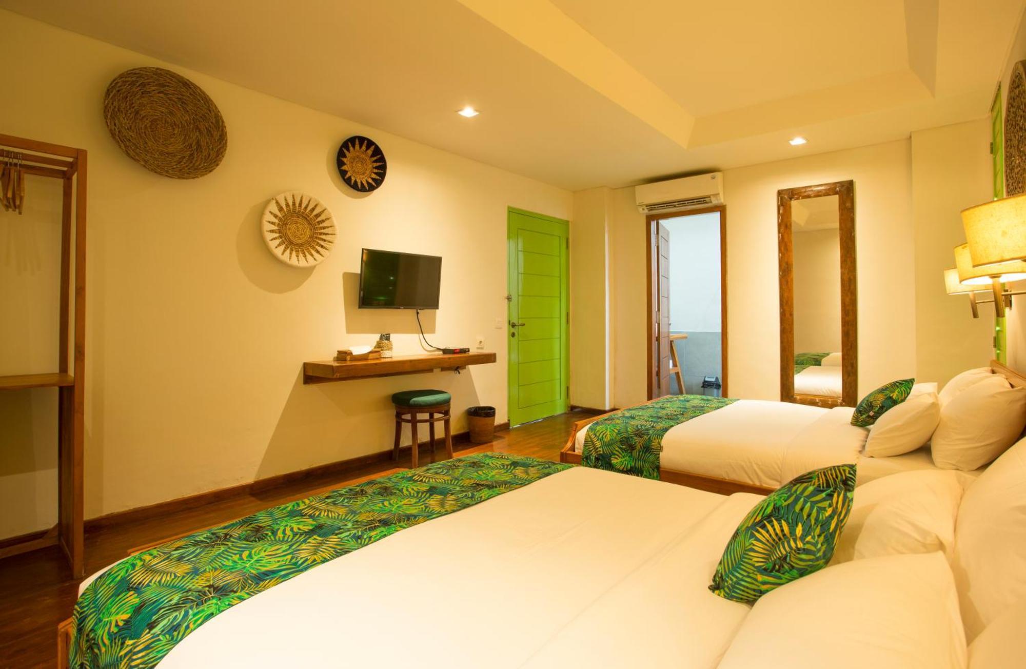 Eco Tree O'Tel Hotel Labuan Bajo Room photo